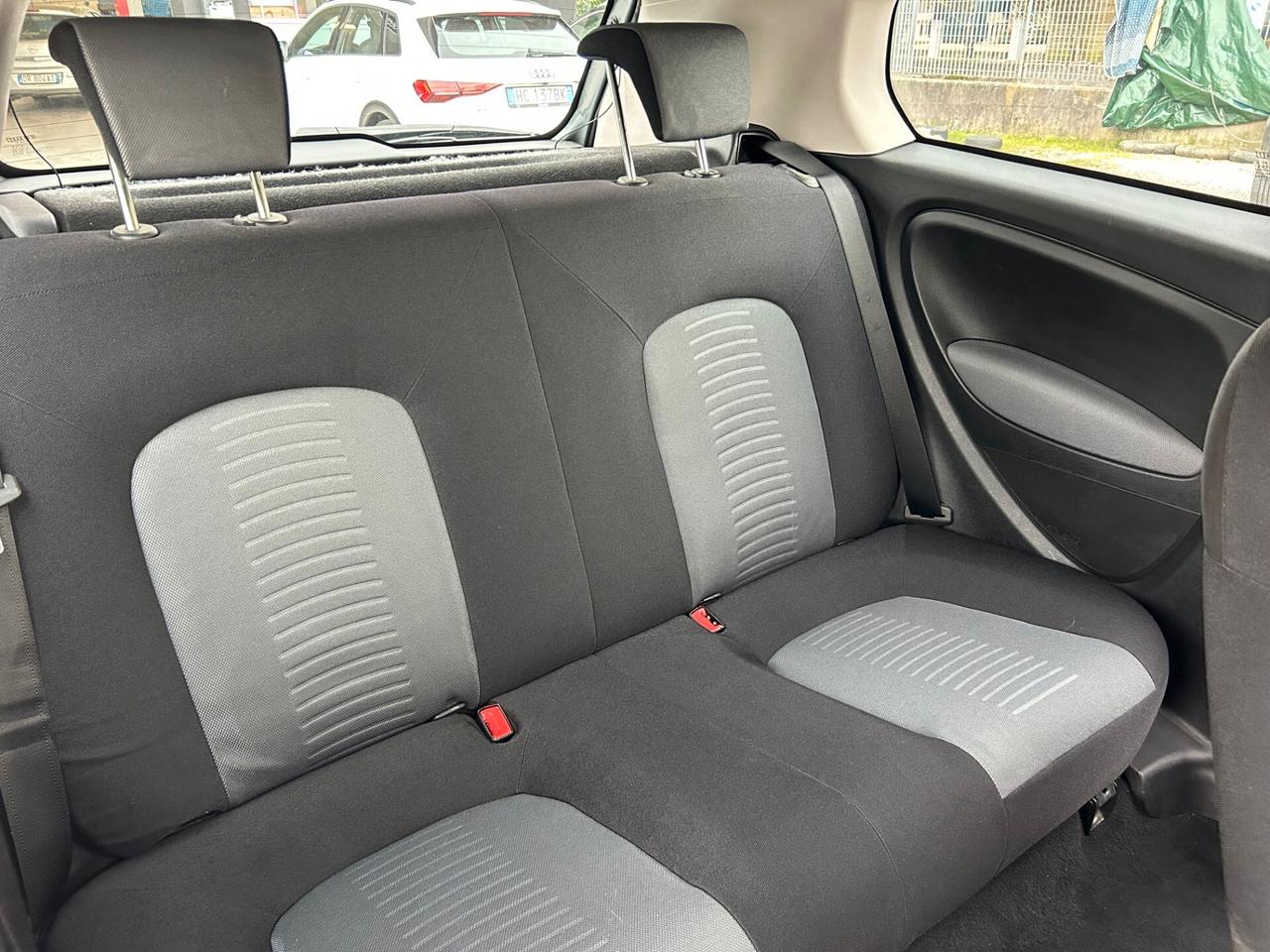 Fiat Grande Punto 1.2 65cv UNIPROPRIETARIO - NEOPATENTATI