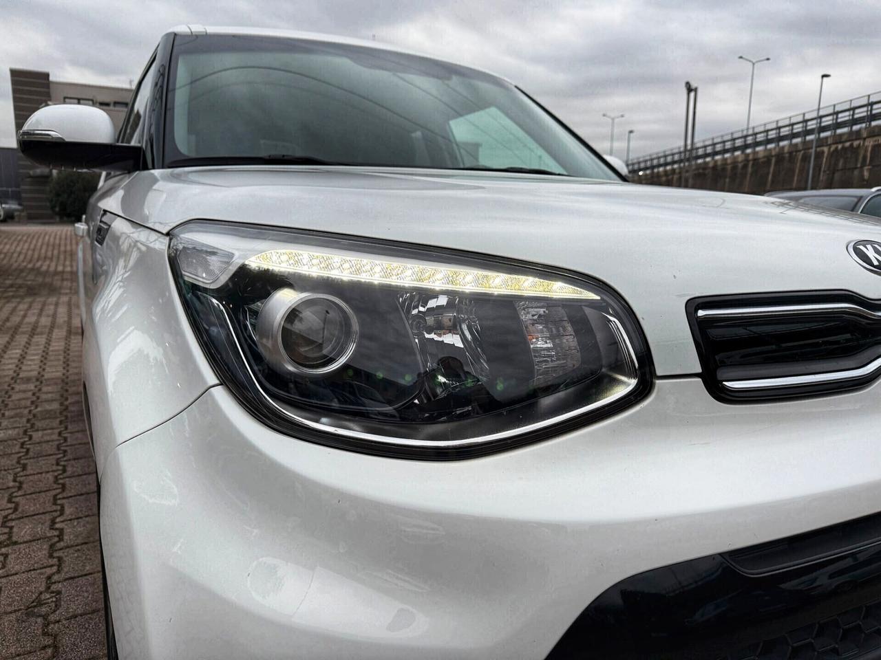 Kia Soul 1.6 CRDi TELECAMERA CRUISE SENSORI PDC