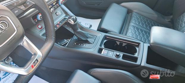 Audi Q3 RSQ3 SPB con tetto apribile italiana 2023