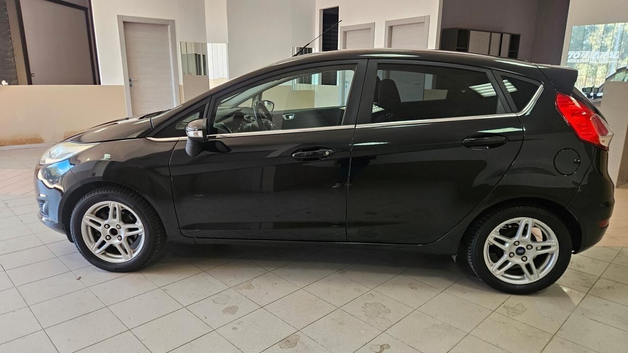 Ford Fiesta 1.5 TDCi 75CV 5 porte Titanium