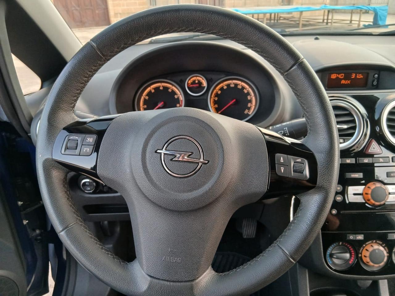 Opel Corsa 1.2 85CV 3 porte GPL-TECH Edition
