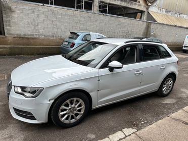 Audi A3 1.6 TDI Attraction*EURO5B