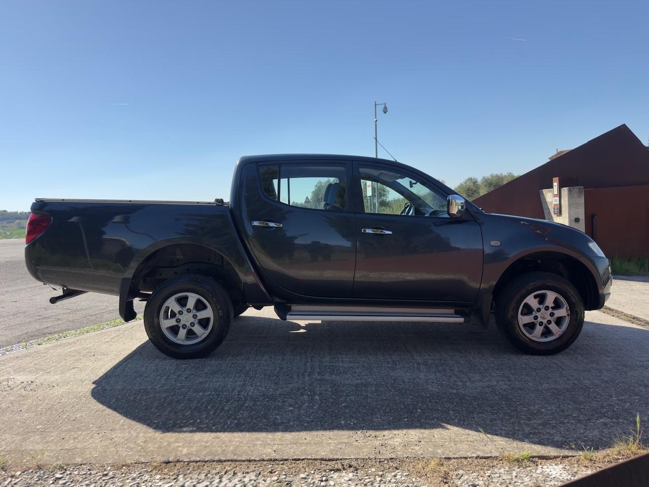 Mitsubishi L200 2.5 DI-D/178CV CC Intense Tender Chassis Fleet