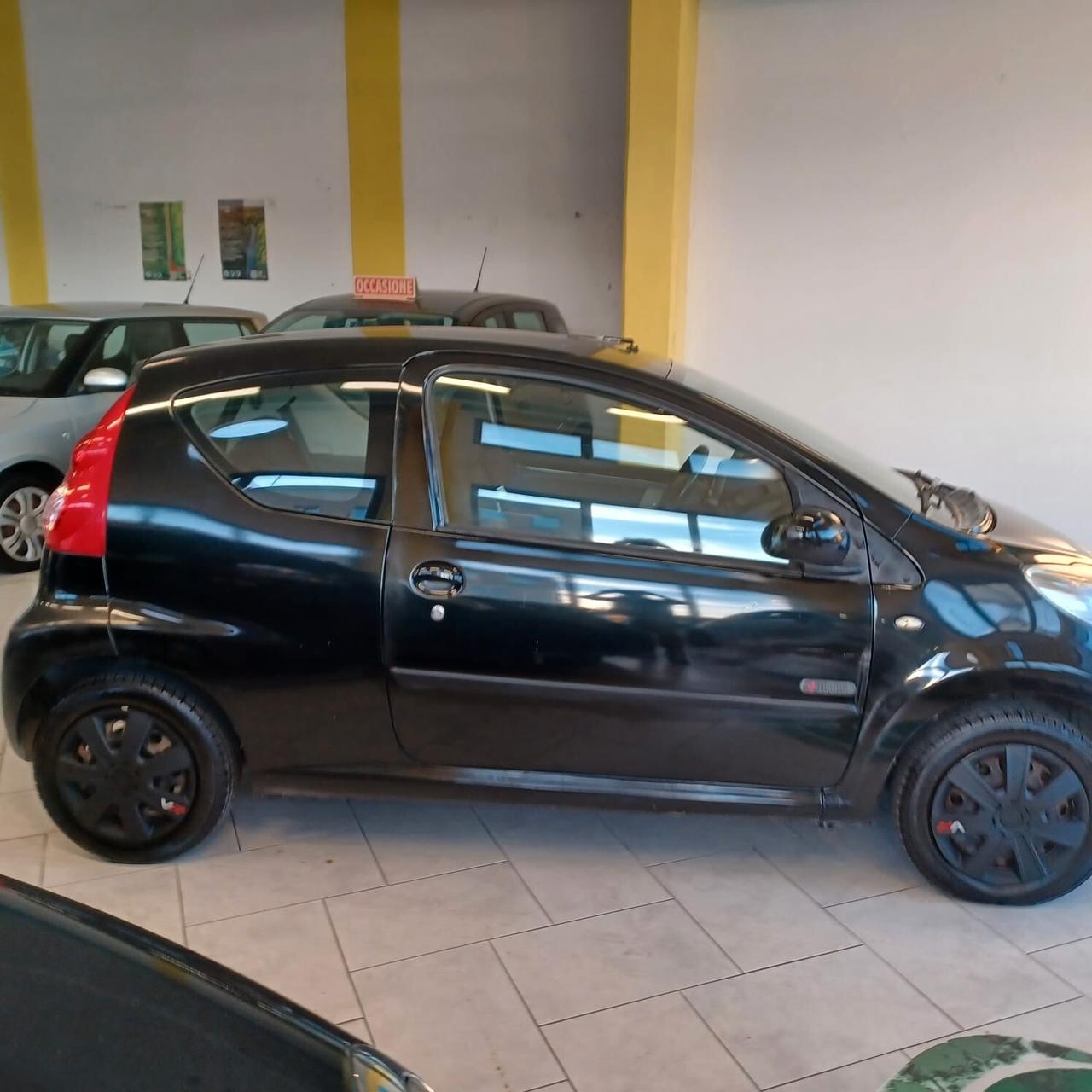 ECONOMICA PEUGEOT 107 1.0 NEOPATENTATI
