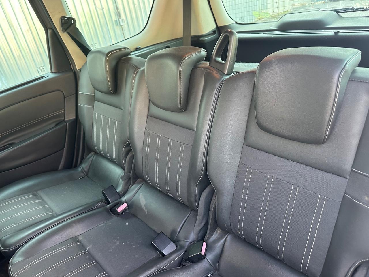 Renault Scenic Scénic 1.6 dci 130CV Dynamique 7 posti