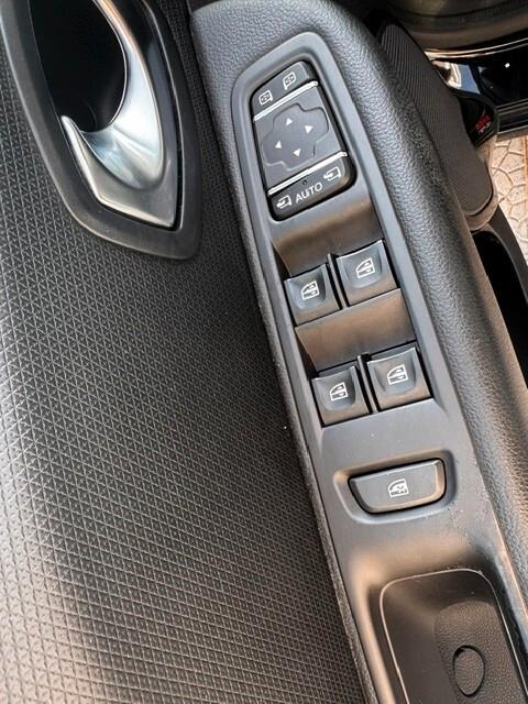 Renault Clio dCi 8V 75 CV 5 porte Duel2