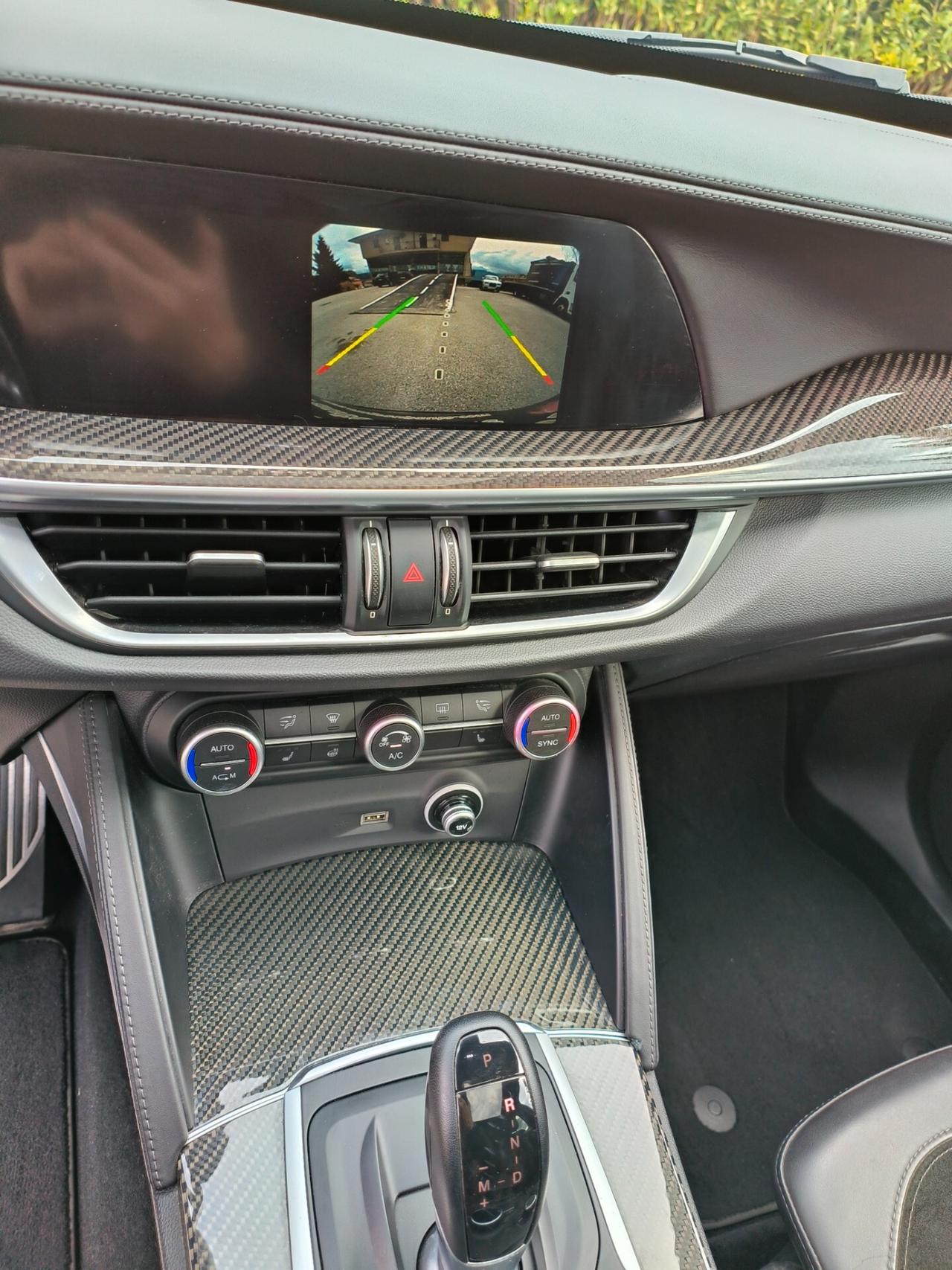 Alfa Romeo Stelvio 2.9 Bi-Turbo V6 510 CV AT8 Quadrifoglio
