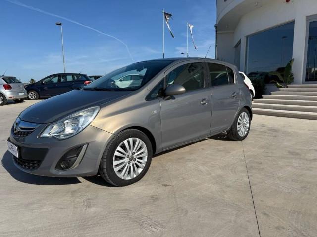 Opel Corsa 1.2 Club 85cv 5p