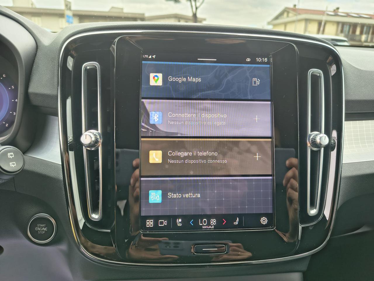 Volvo XC40 2.0 AWD automatico Plus Dark *PREZZO REALE*