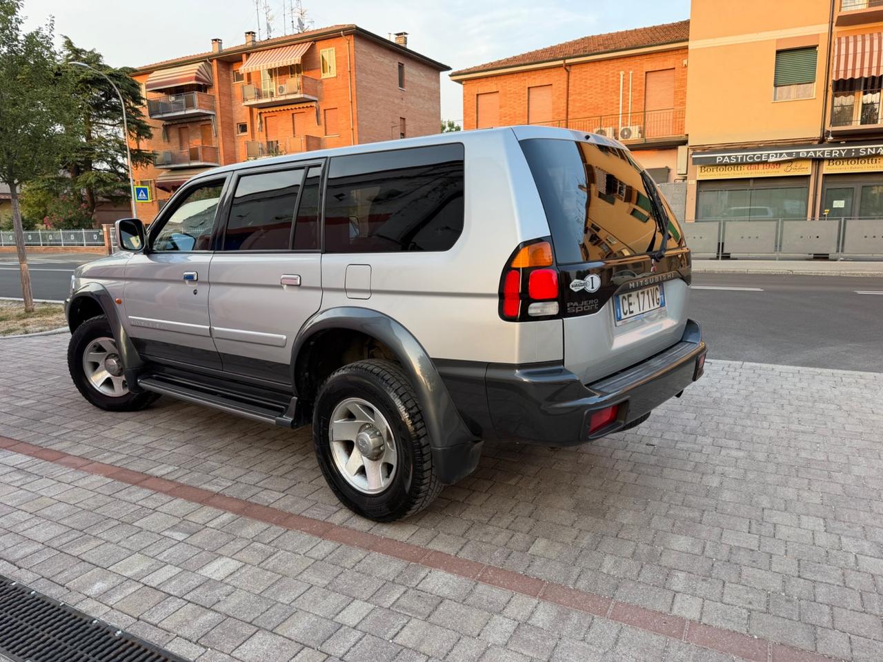 Mitsubishi Pajero Sport 2.5 TDI GLS Target
