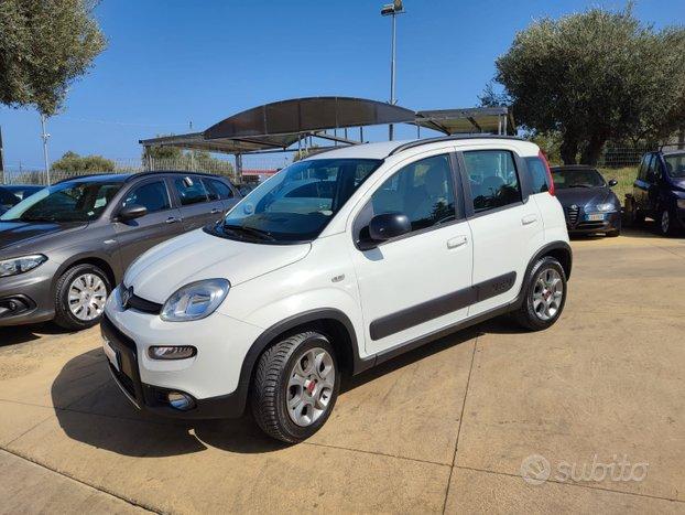 Fiat Panda 1.3 mjet 75 cv 4x4 - Neopatentati