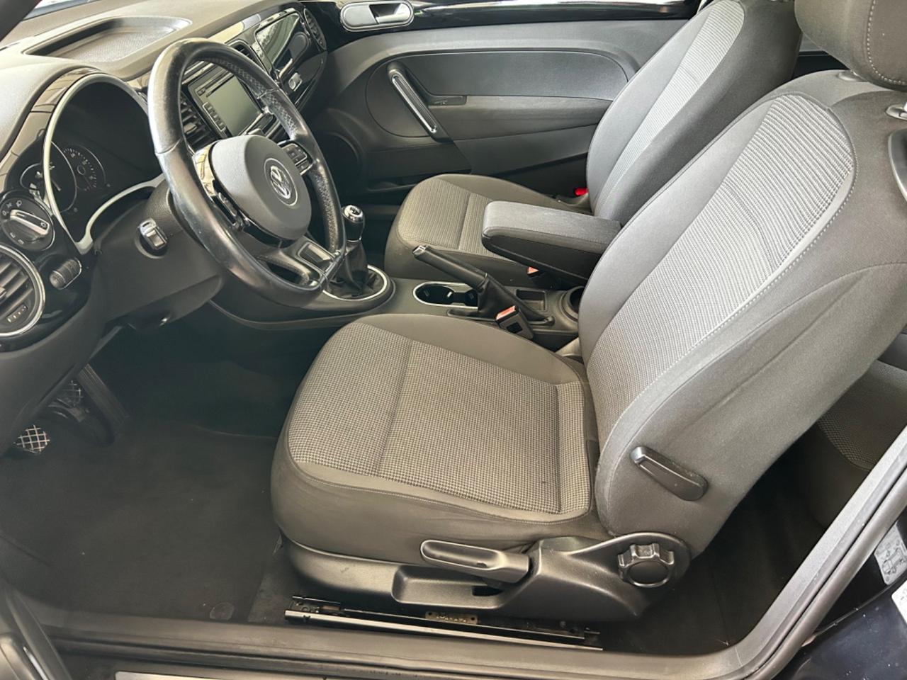 Volkswagen Maggiolino 1.6 TDI Design