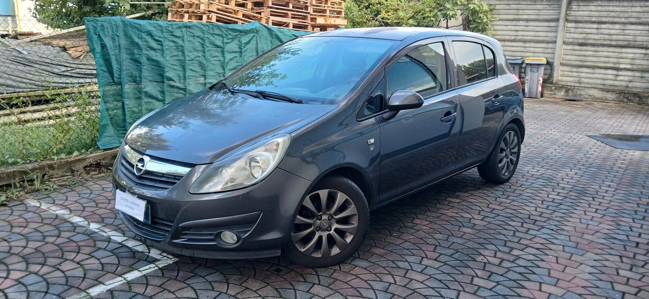 Opel Corsa 1.3 CDTI neopatentati euro 5