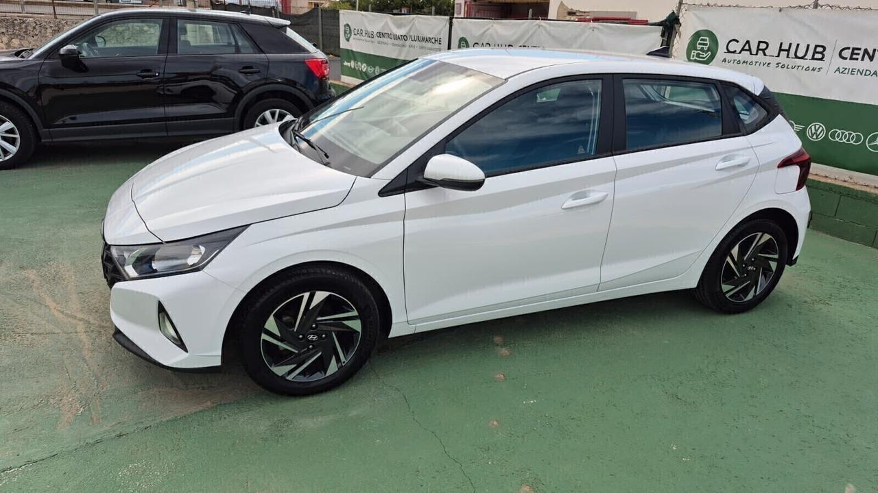 Hyundai i20 1.2 MPI MT Connectline