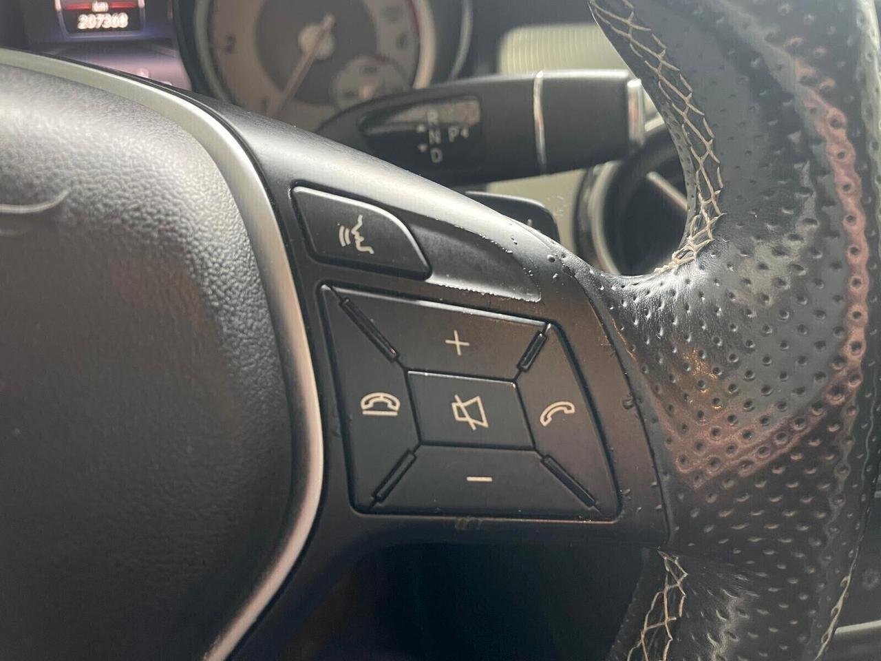 Mercedes-benz GLA 200 GLA 200 CDI Automatic Sport