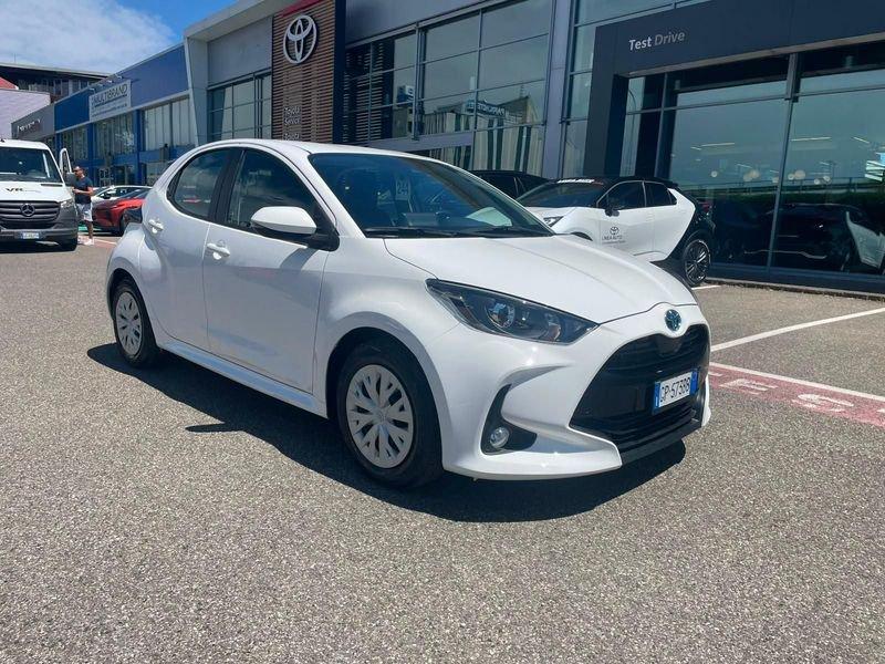 Toyota Yaris Hybrid Active MY22 IVA ESPOSTA COMPRESA