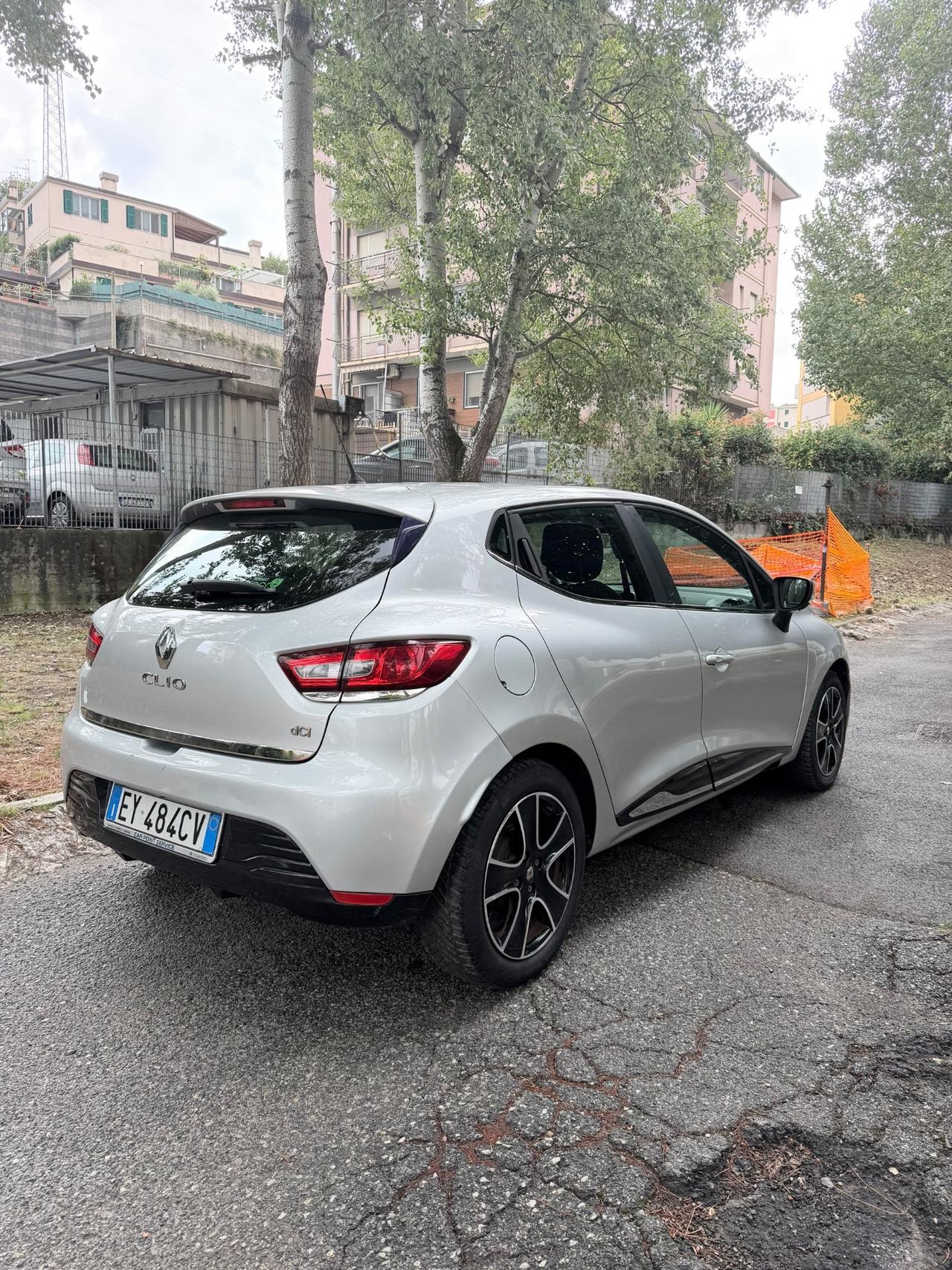 Renault Clio 1.5 dCi 8V 75CV 5 porte Costume National