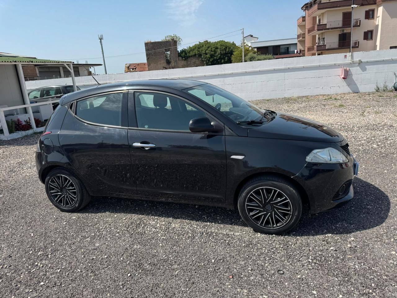 Lancia Ypsilon 1.2 69 CV 5 porte S&S Gold
