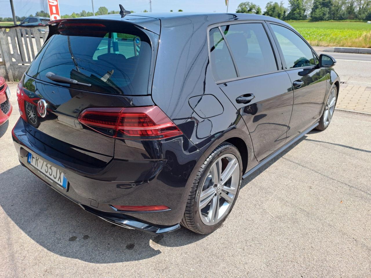 VW Golf 1.5 TSI 150CV DSG R-LINE