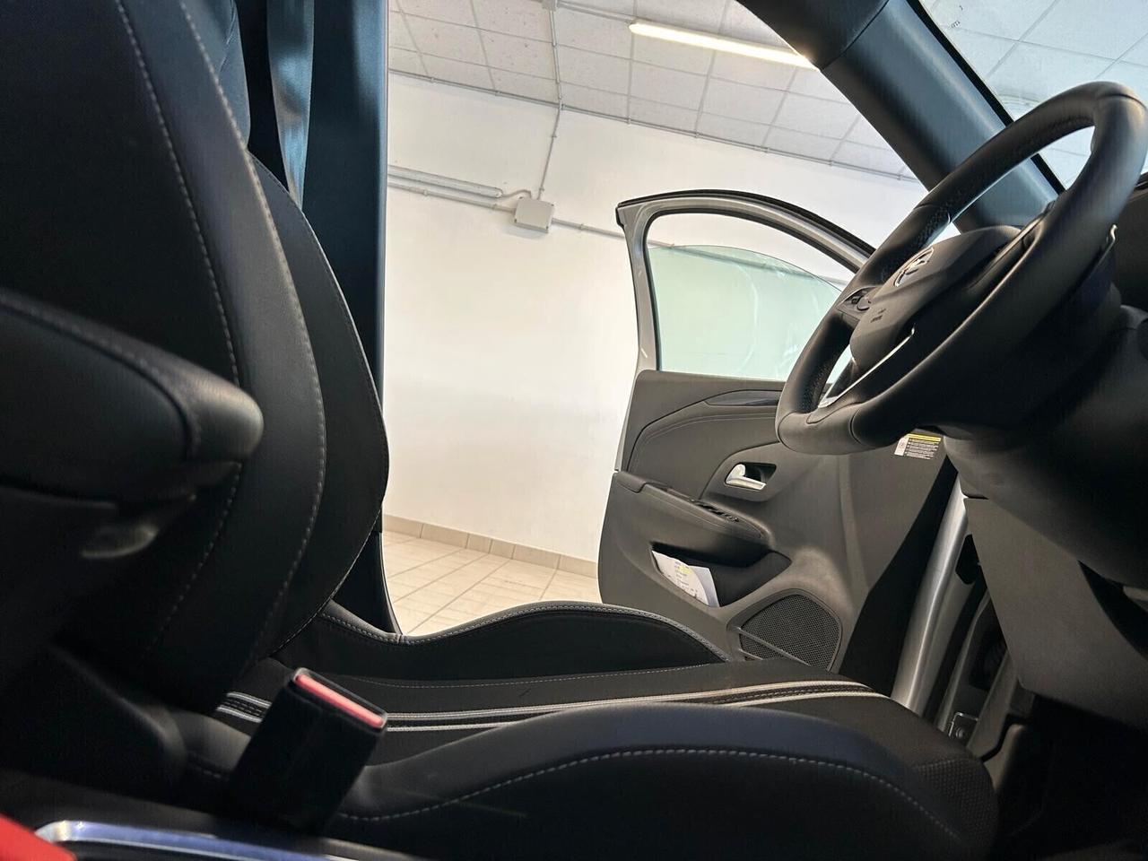 Opel Corsa GS Hybrid 110 CV DTC6 SPOTICAR