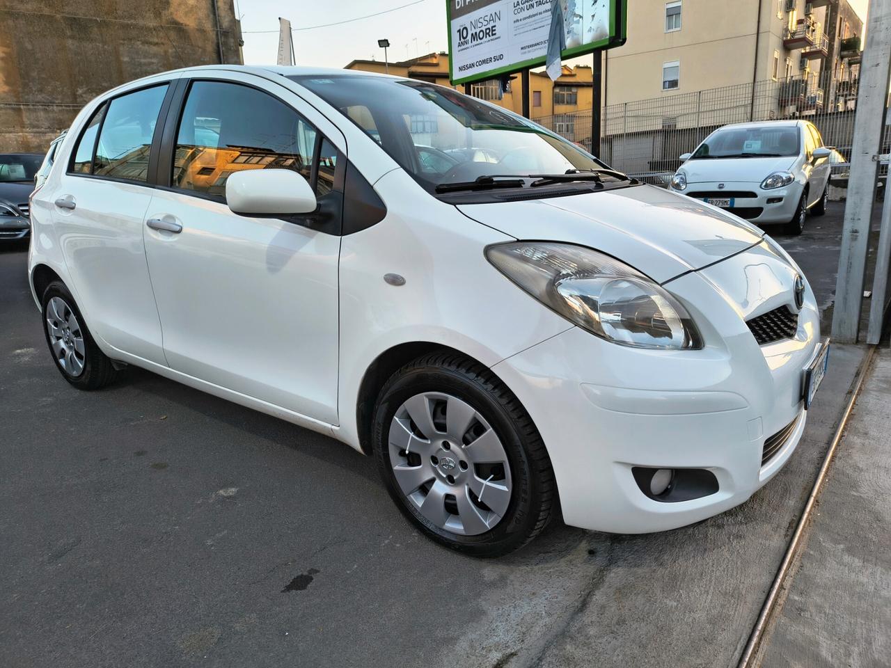 TOYOTA YARIS 1.4 DIESEL CAMBIO AUTOMATICO FINE 2010