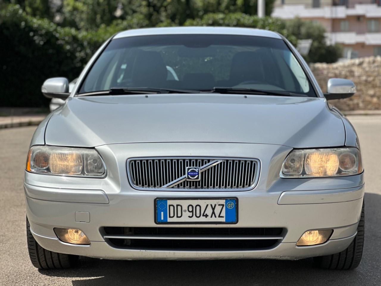 Volvo V70 2.4 BENZINA 2007 - CAMBIO AUTOMATICO E GANCIO TRAINO