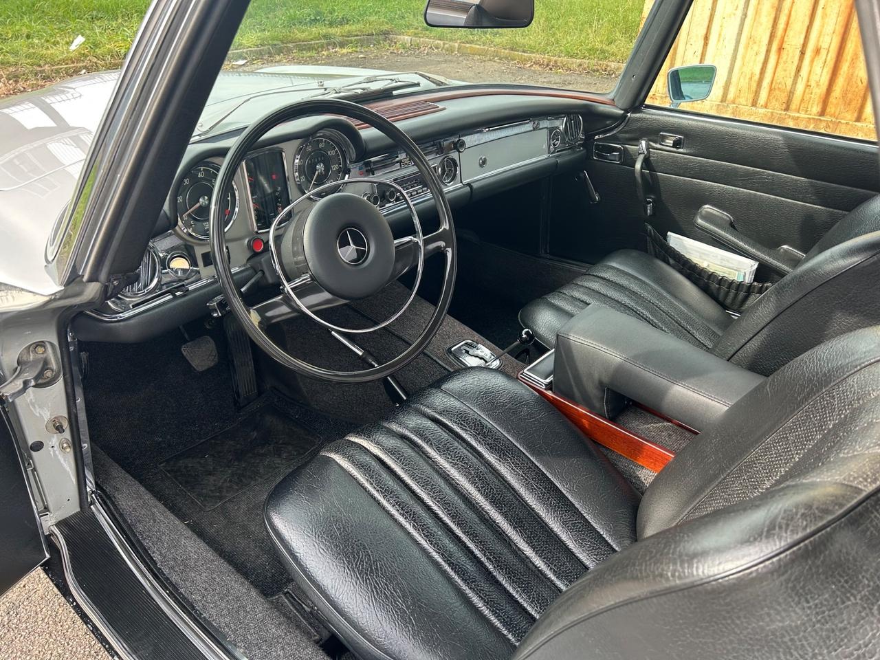 Mercedes-benz SL 280 W113 Pagoda