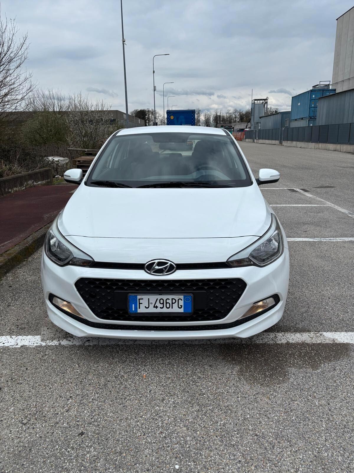 Hyundai i20 1.2 GPL 84 CV 5 porte Econext Comfort UNICO PROPRIETARIO neopatentati