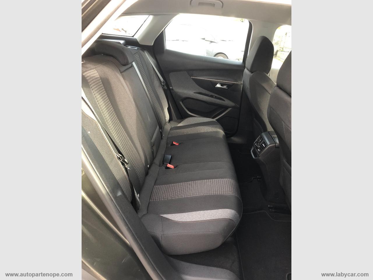 PEUGEOT 3008 BlueHDi 130 S&S Business