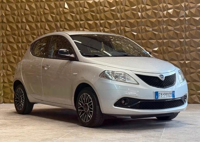Lancia Ypsilon 1.2 69 CV 5 porte GPL Ecochic Gold