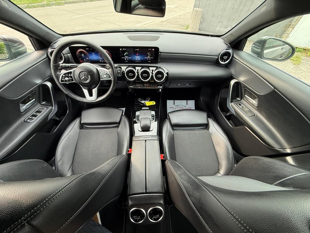Mercedes-benz A 180BENZINA Automatic Premium NEOPATENTATI