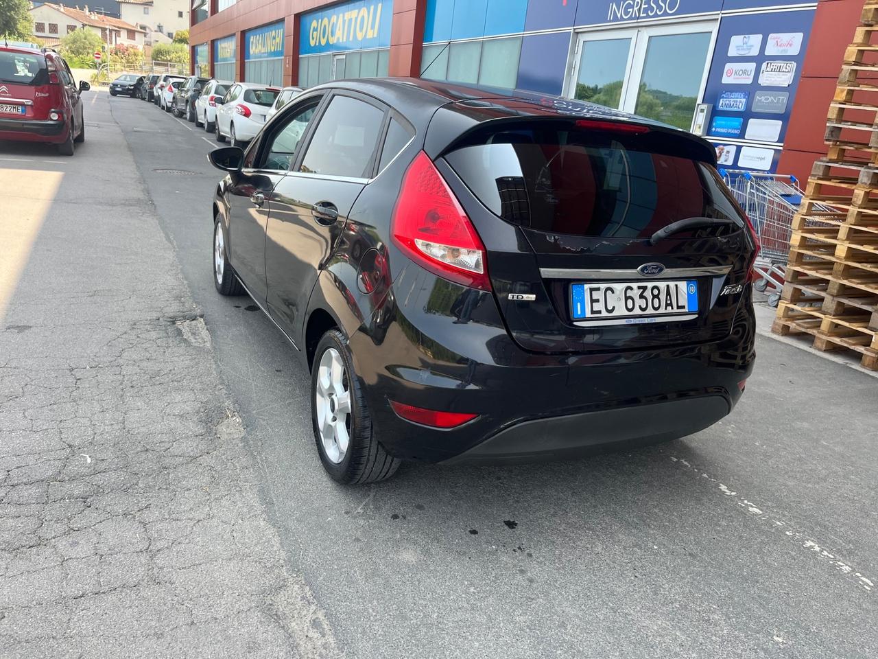 Ford Fiesta 1.4 TDCi 70CV 5 porte Titanium