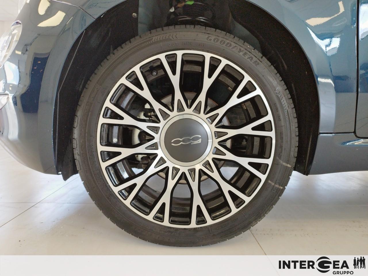 FIAT 500 1.0 hybrid Dolcevita 70cv - cerchio 16''