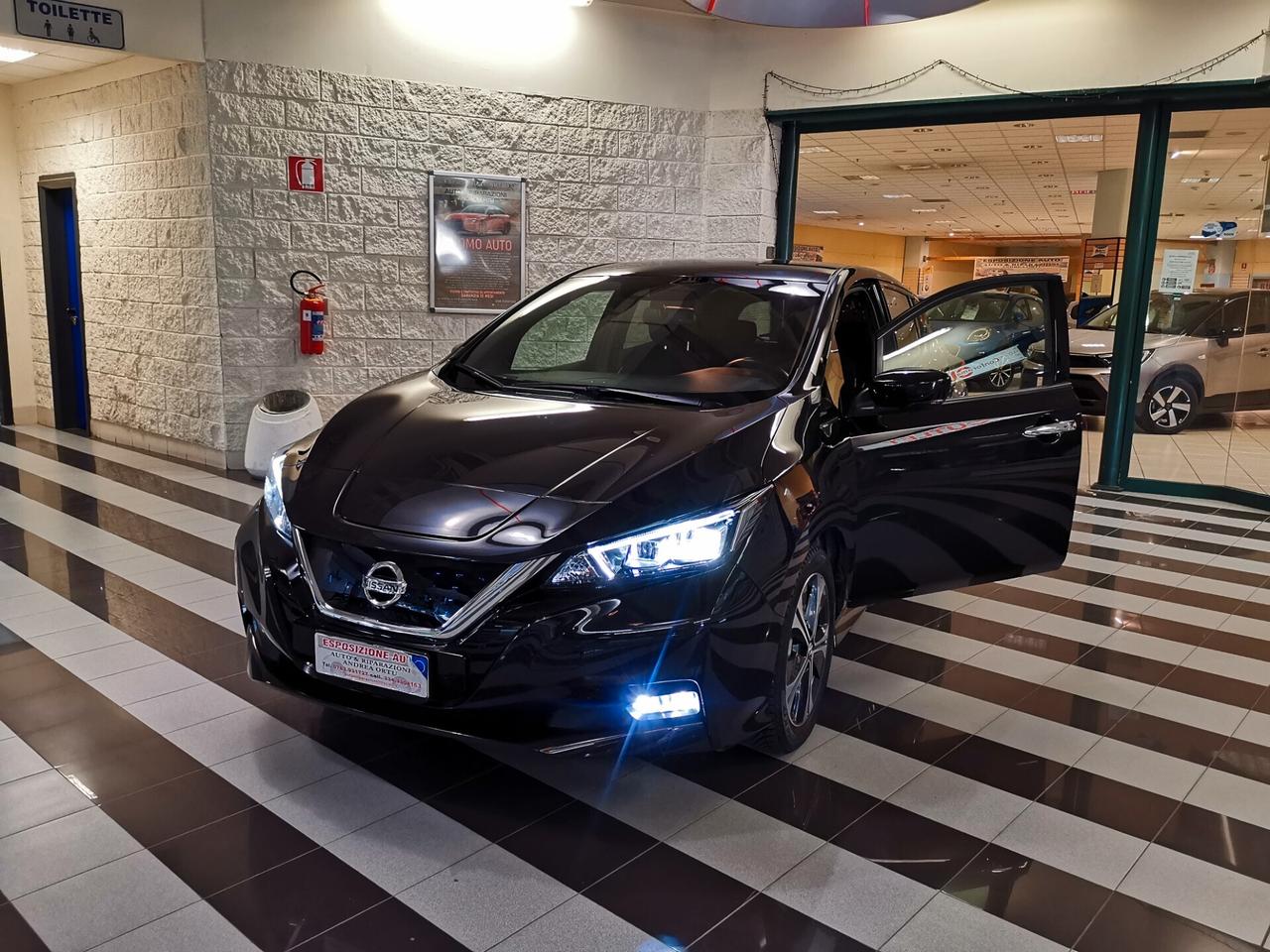 Nissan Leaf N-Connecta 40 kWh 06/2021