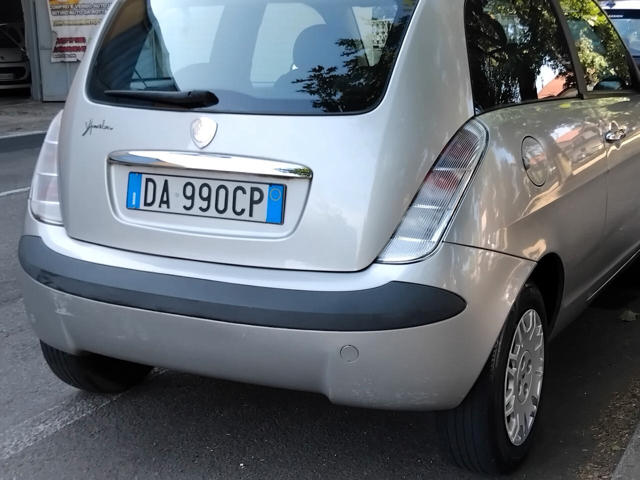 Lancia Ypsilon 1.2 Oro Bianco