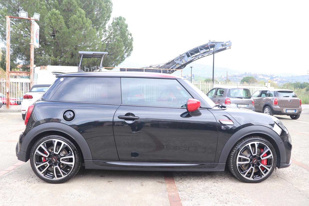 Mini 2.0 John Cooper Works Pat Moss Edition