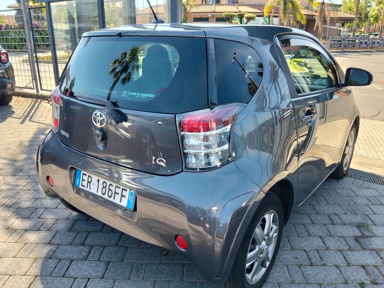 Toyota iQ 1.0 CVT Trend
