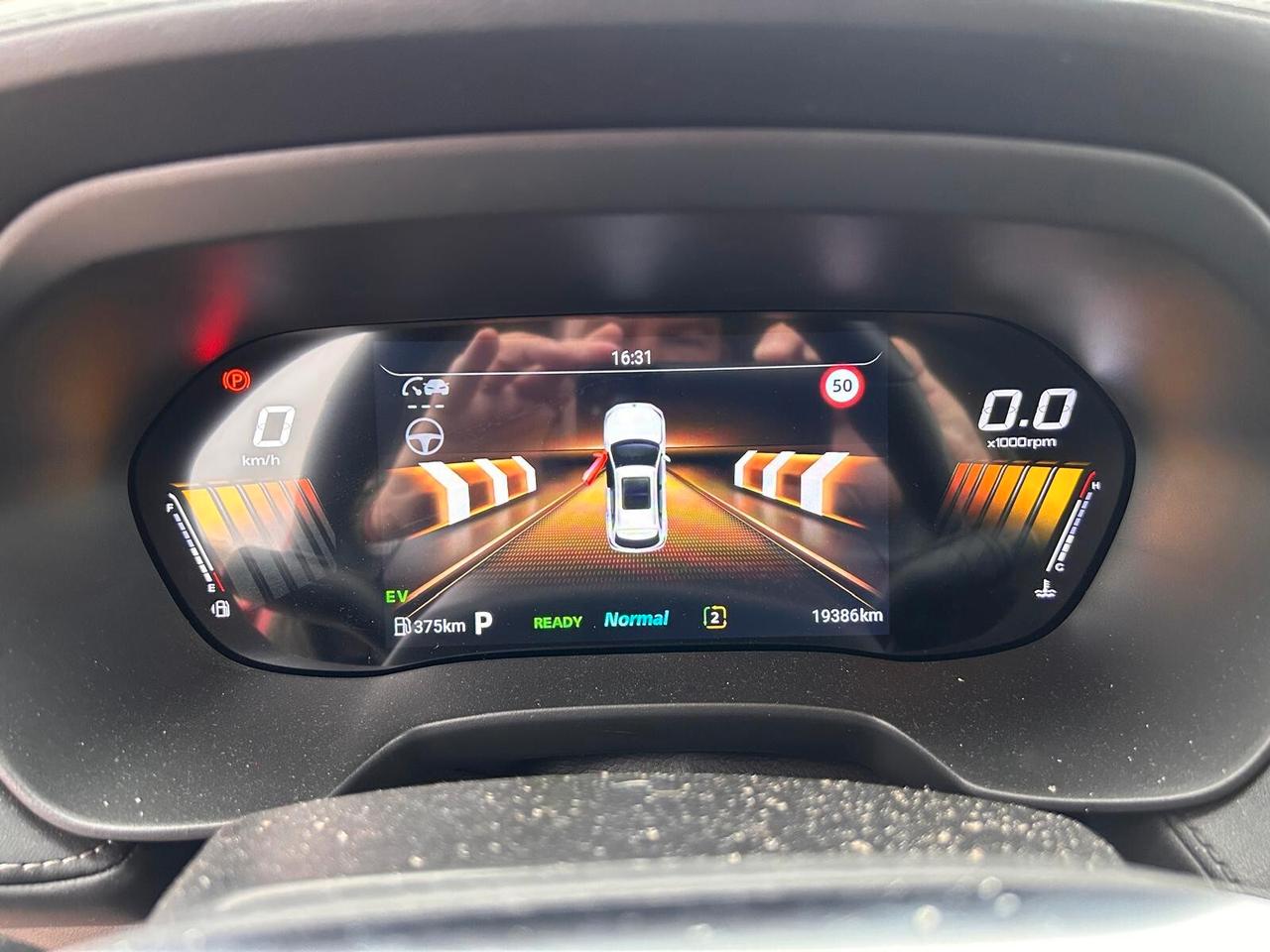 Mg ZS Hybrid+ Luxury