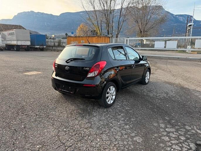 Hyundai i 20 5p 1.1 cri Sound Edition