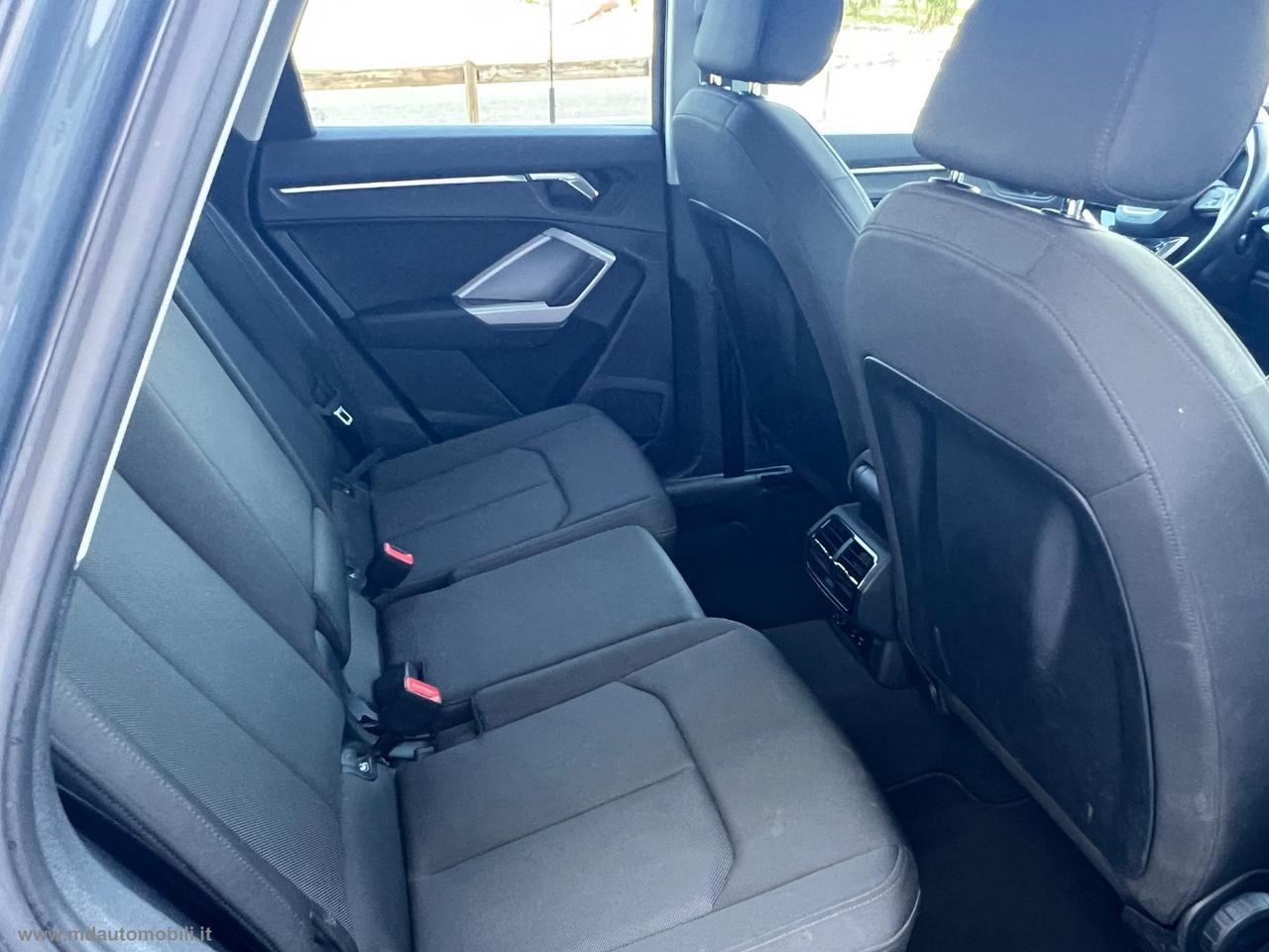 AUDI Q3 35 TDI S tronic Business Advanced VIRTUAL MATRIX 18