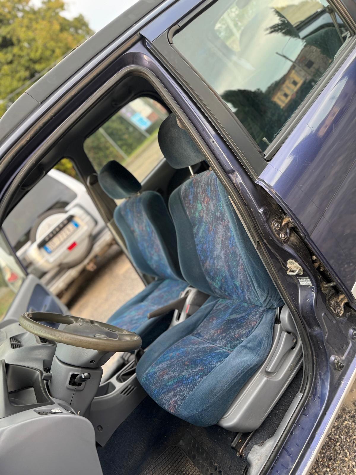 Daihatsu Terios GPL Motore Revisionato Con Gancio Traino 4x4 Ridotte