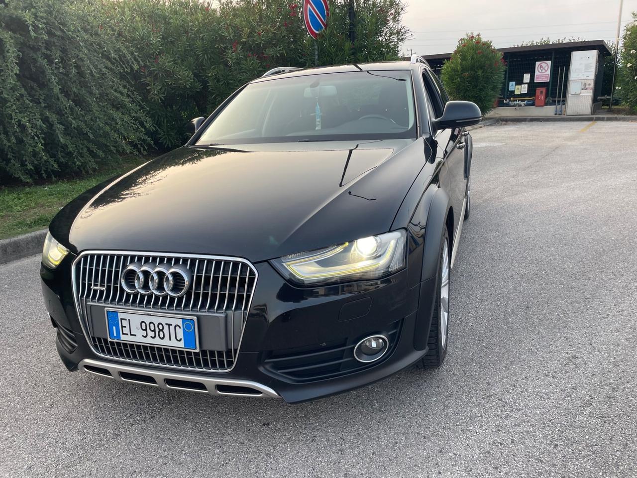 Audi A4 allroad 2.0 TDI 177 CV 2012 garanzia €.9500