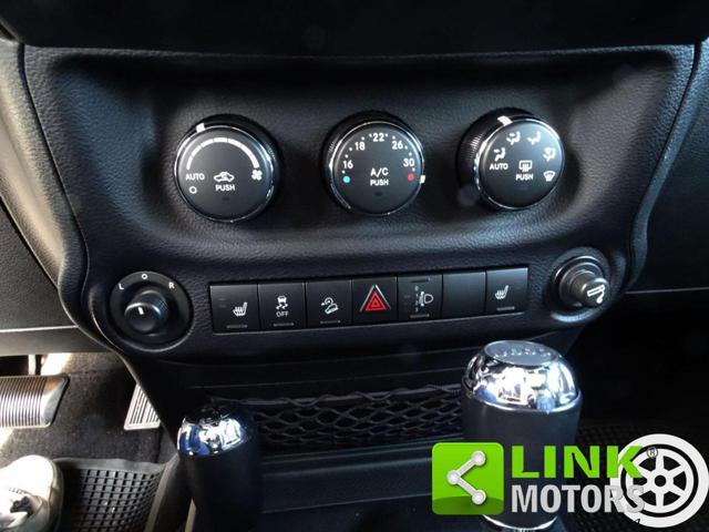 JEEP Wrangler 2.8 CRD DPF Sahara 4x4 automatic