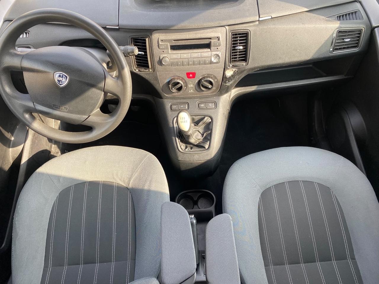 Lancia MUSA 1.4 16V 5th Avenue neopatentati