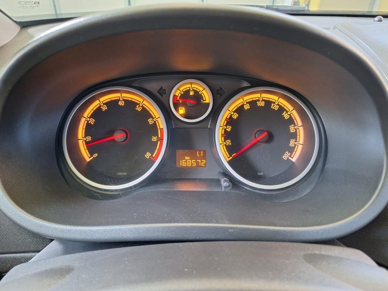 Opel Corsa 1.2benzina, 5 porte NEO PATENTATI
