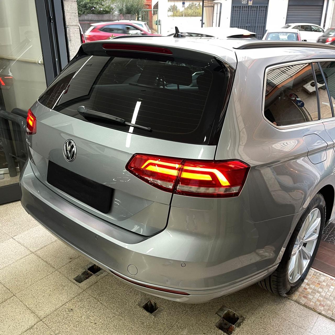 Volkswagen Passat Variant 2.0 TDI 150cv DSG Executive