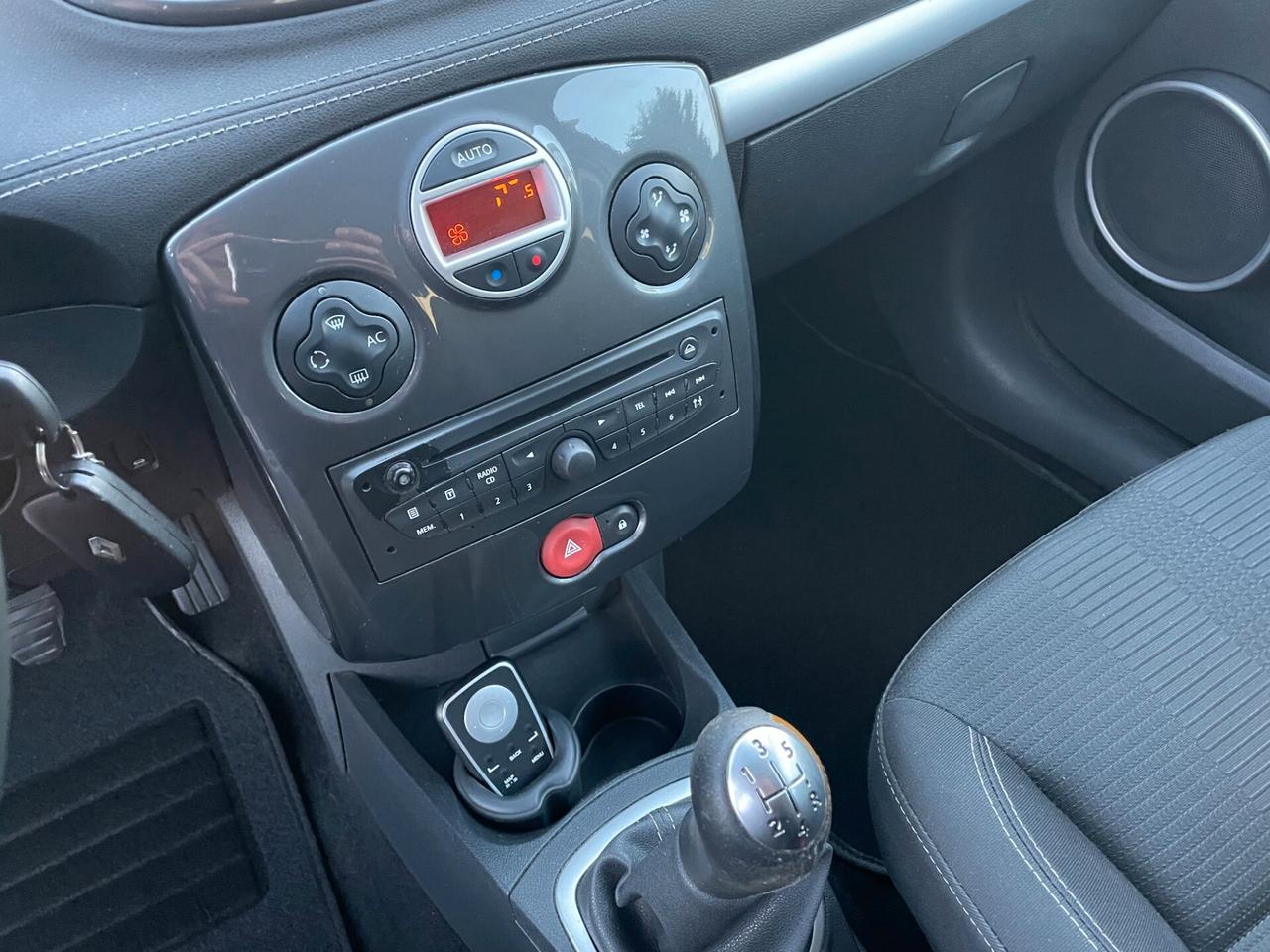 Renault Clio 1.2 16V 5 porte 20th Anniversario