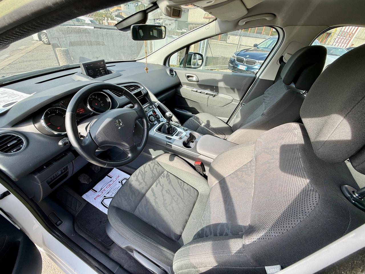 Peugeot 3008 1.6 HDi 115CV Allure 147.000Km