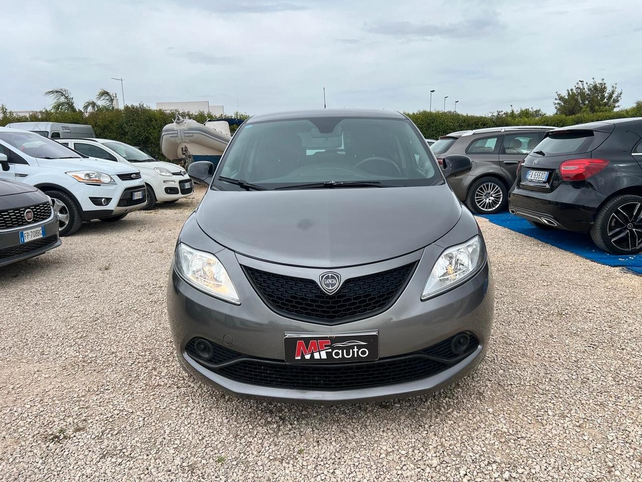 Lancia Ypsilon 1.2 69 CV 5 porte Gold my19 UNIPRO