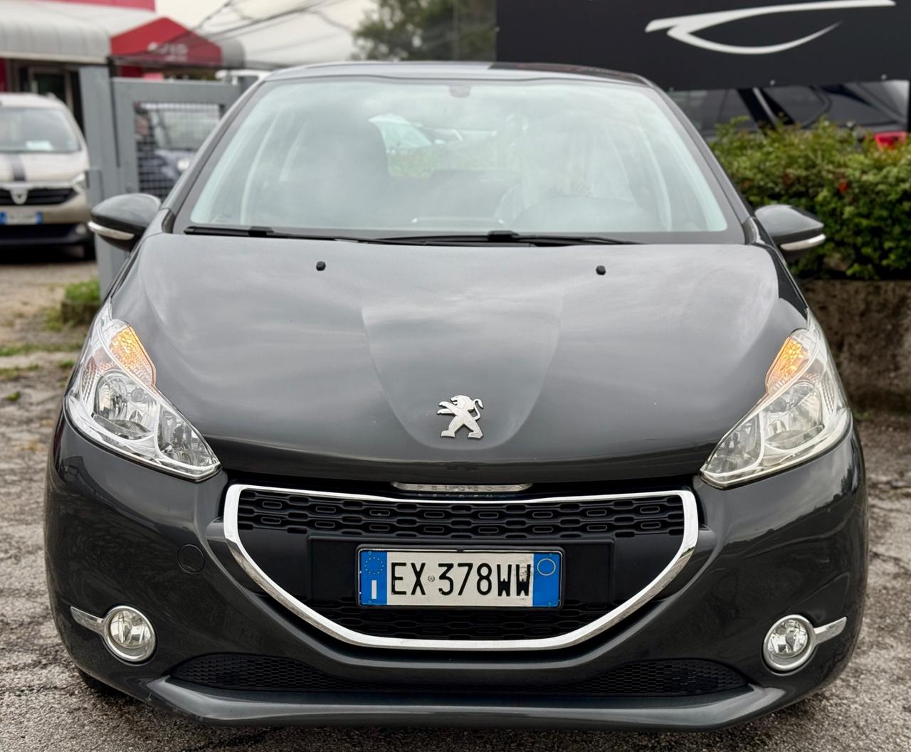 Peugeot 208 1.4 HDi 68 CV 5 porte OK NEO PATENTATI